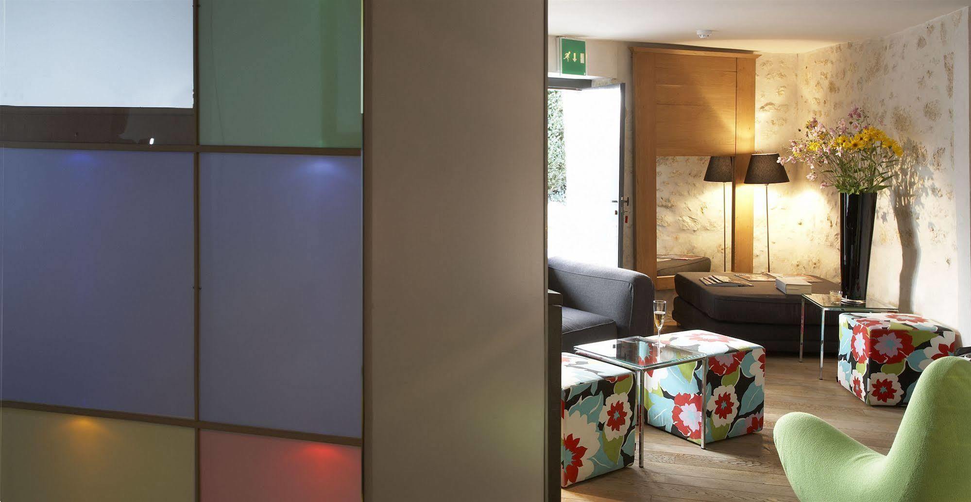 Design Hotel Des Francs Garcons Saint-Sauvant  외부 사진